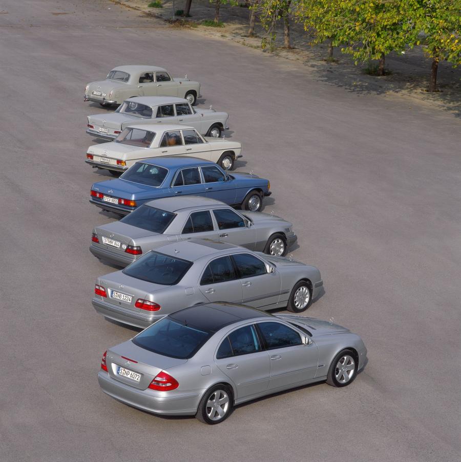  Mercedes-Benz E-Class 2002 года  (фото 175 из 448)